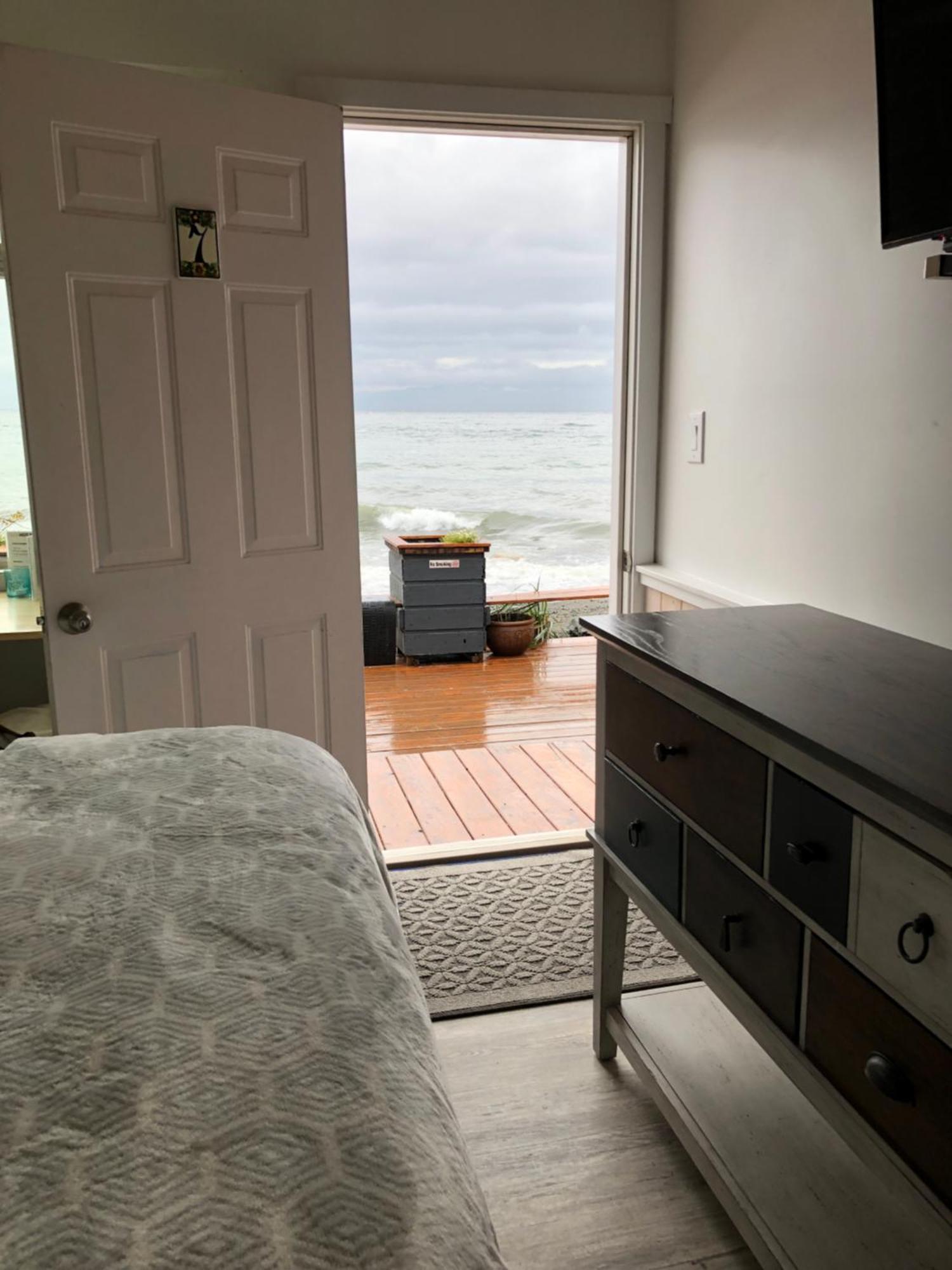 Qualicum Breeze Beach Resort Bowser Екстериор снимка